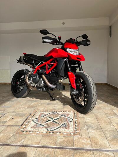 Ducati Hypermotard 950 (2019 - 20) usata