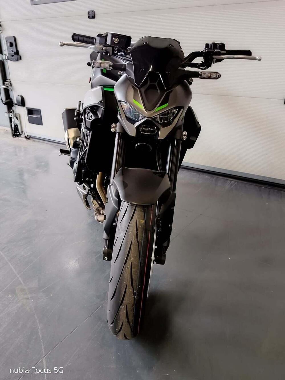 Kawasaki Z 900 (2025 - 26) (2)