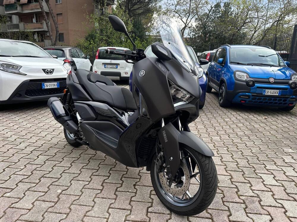 Yamaha X-Max 300 Tech Max+ (2025 - 26)