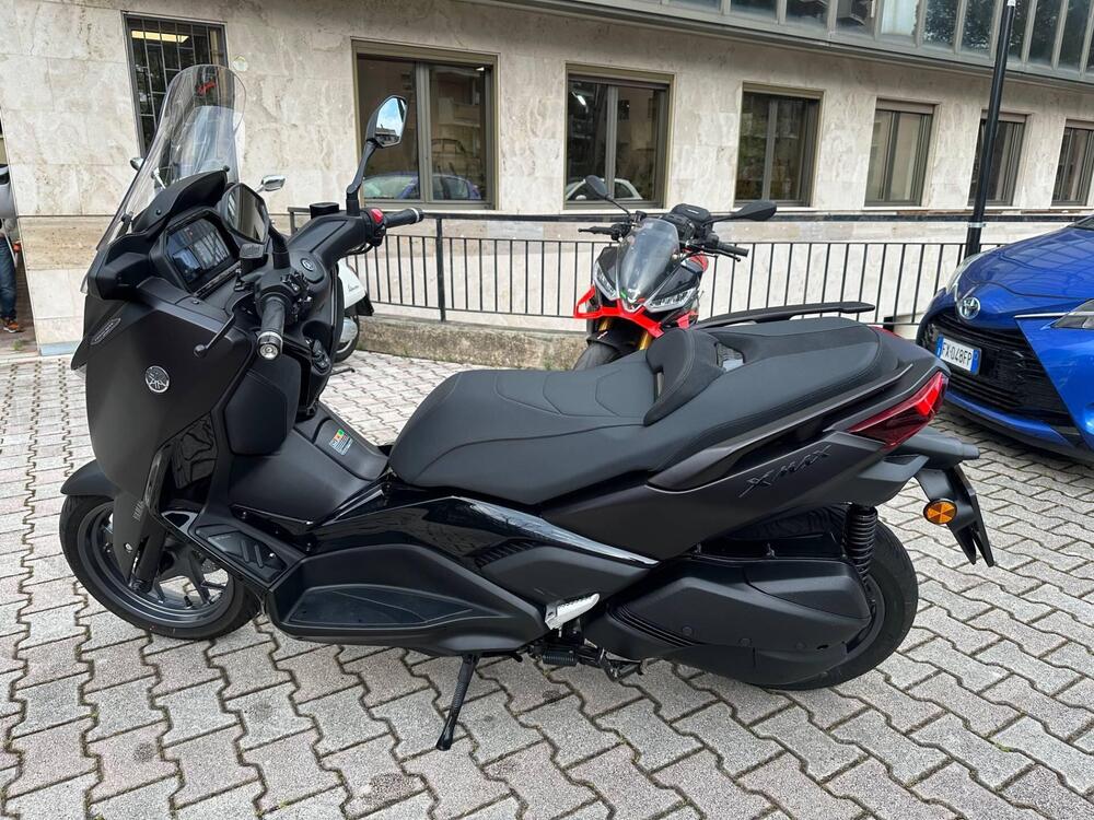 Yamaha X-Max 300 Tech Max+ (2025 - 26) (4)