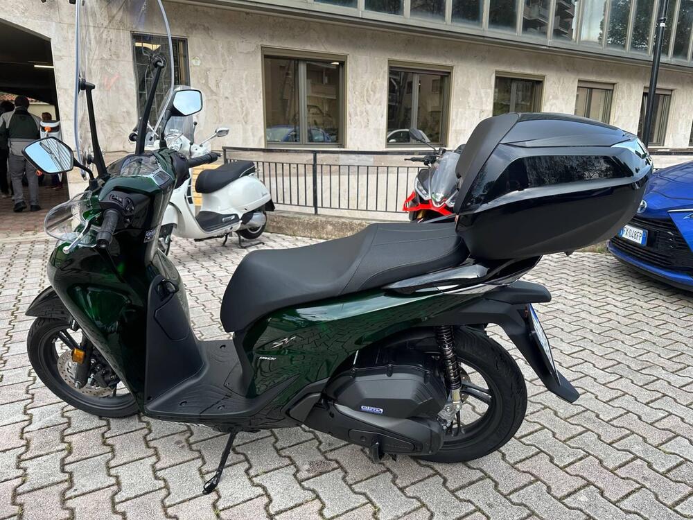 Honda SH 150 Vetro (2026) (4)