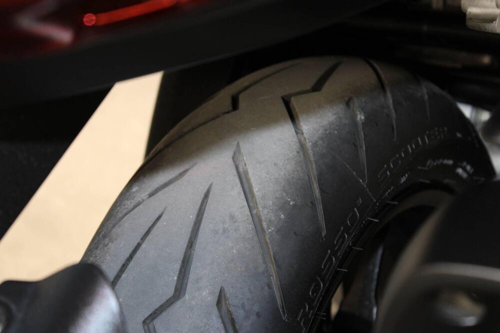 Yamaha T-Max 560 (2022 - 24) (7)