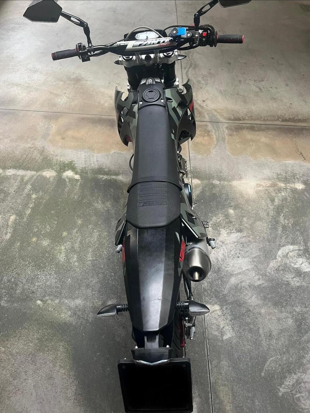 Fantic Motor XMF 125 Motard Performance 4T (2023 - 24) (4)