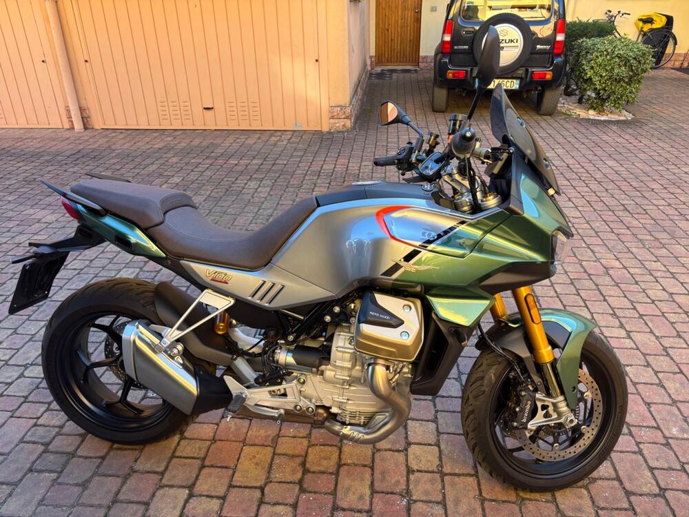 Moto Guzzi V100 Mandello S (2022 - 24)