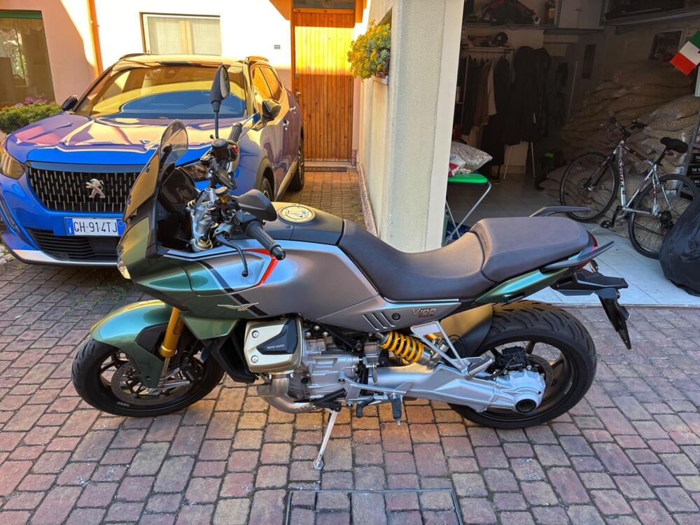 Moto Guzzi V100 Mandello S (2022 - 24) (5)