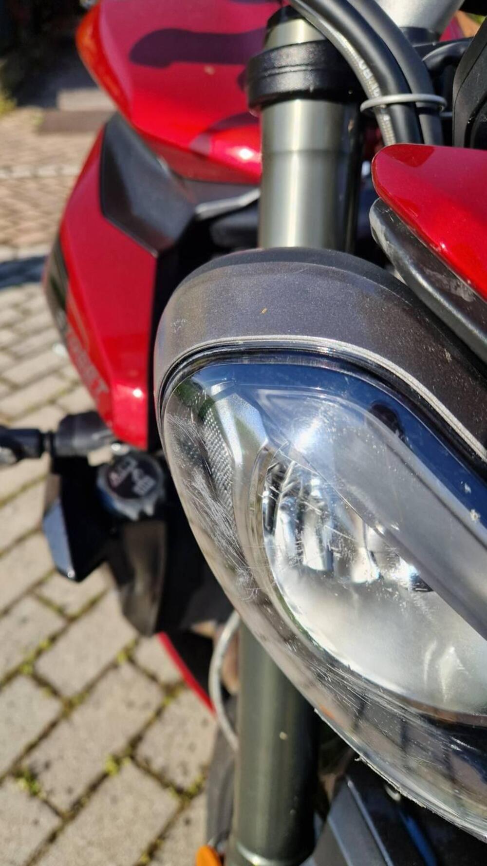 Triumph Street Triple 765 RS (2023 - 26) (11)