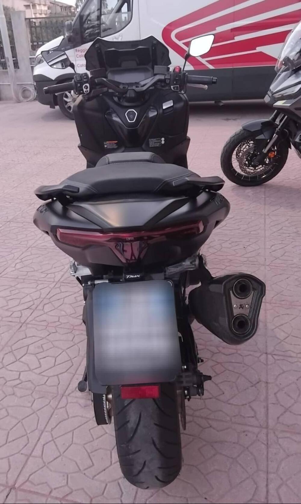 Yamaha T-Max 560 Tech Max (2022 - 24) (4)
