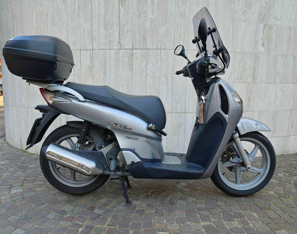 Honda SH 150 (2000 - 06) (5)