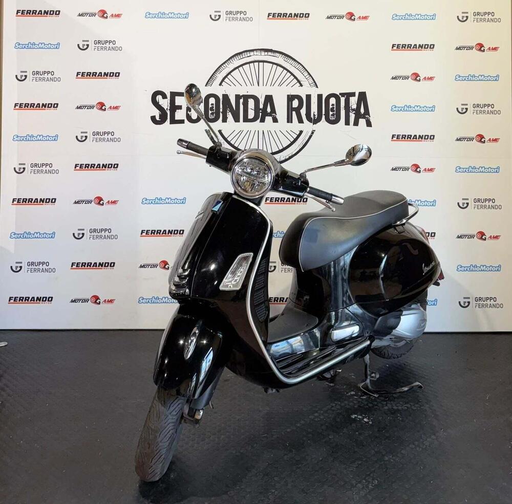 Vespa GTS 300 Hpe (2021 - 22) (3)