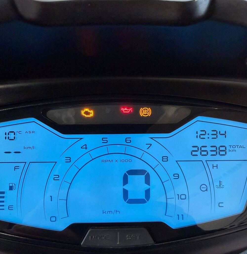 Piaggio Medley 200 S (2025 - 26) (5)