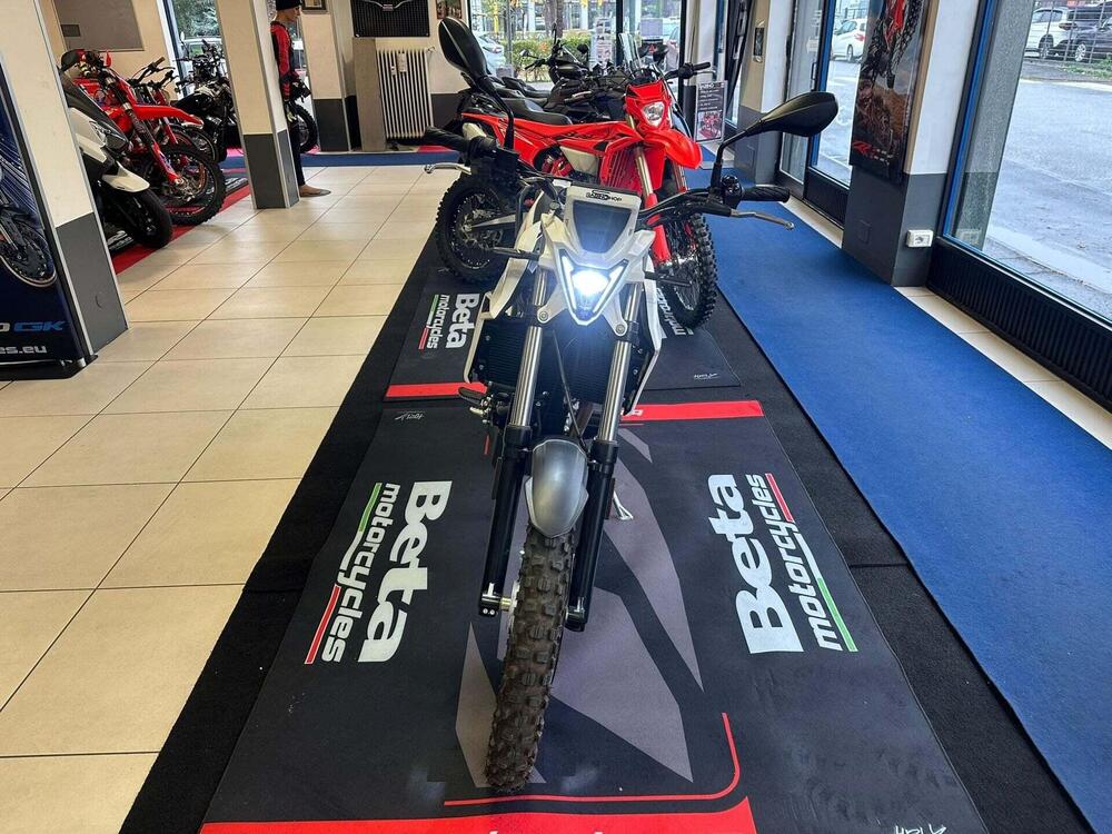 Betamotor Alp 4.0 (2024 - 26) (2)