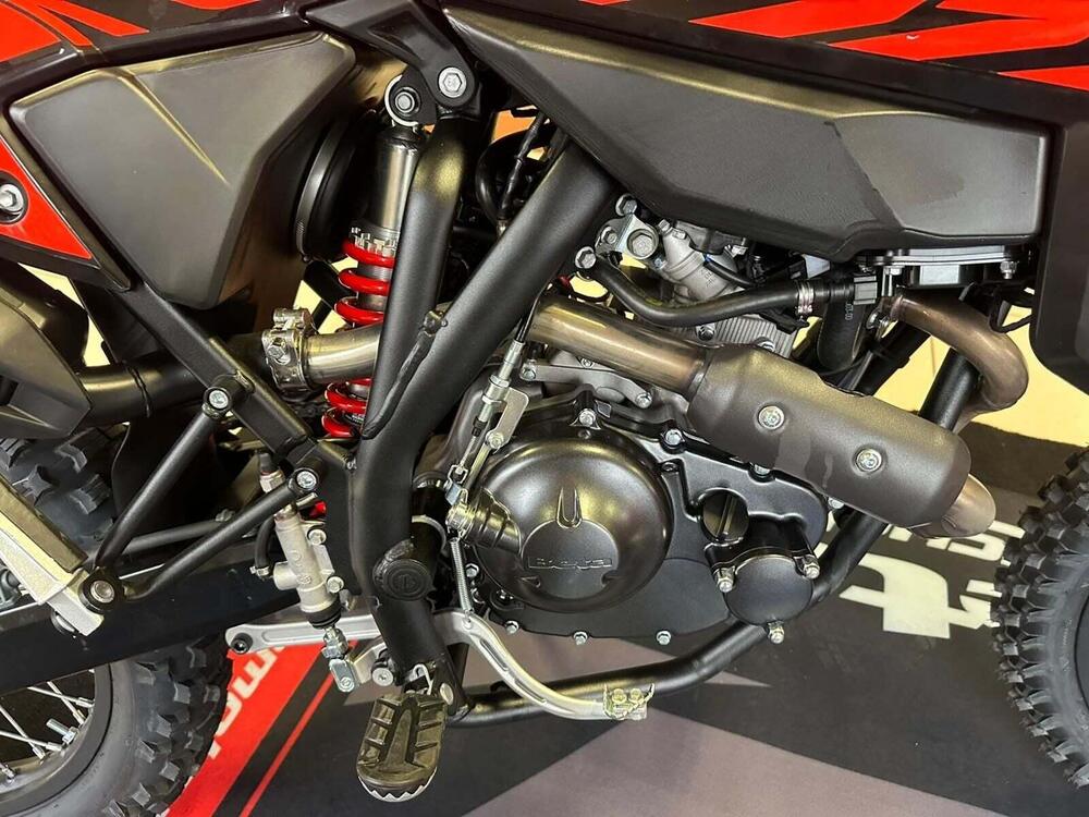 Betamotor RR 125 4T Enduro T (2025 - 26) (13)