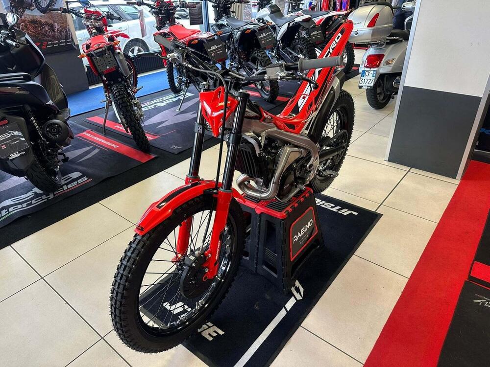 Betamotor Evo 300 2T (2025) (7)