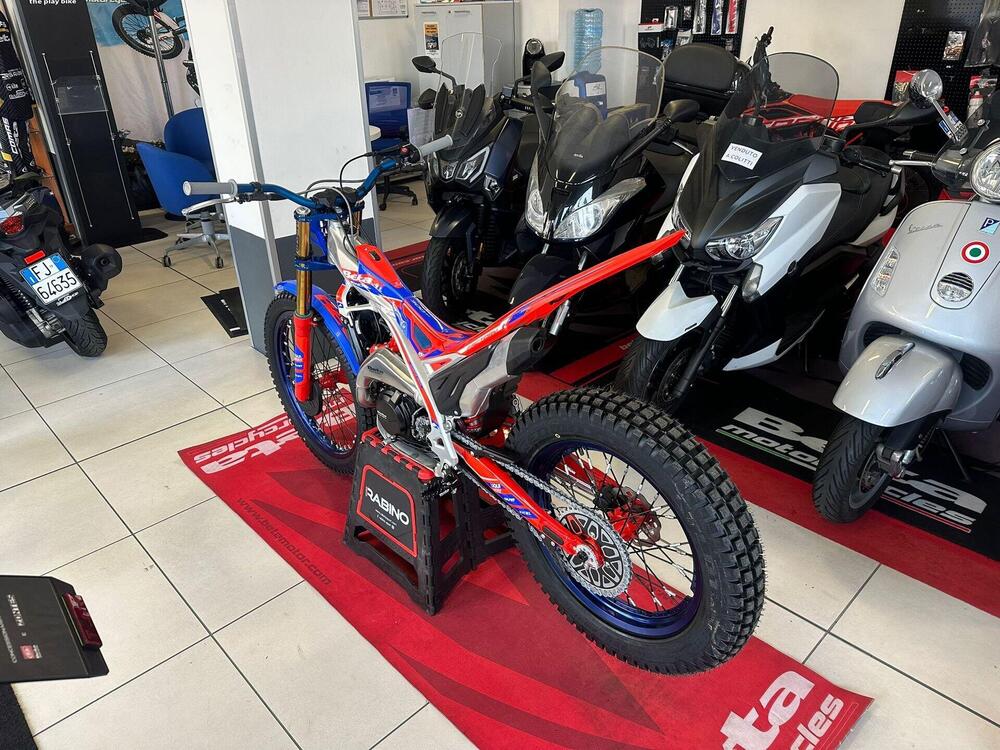 Betamotor Sincro 300 2T (2026) (2)