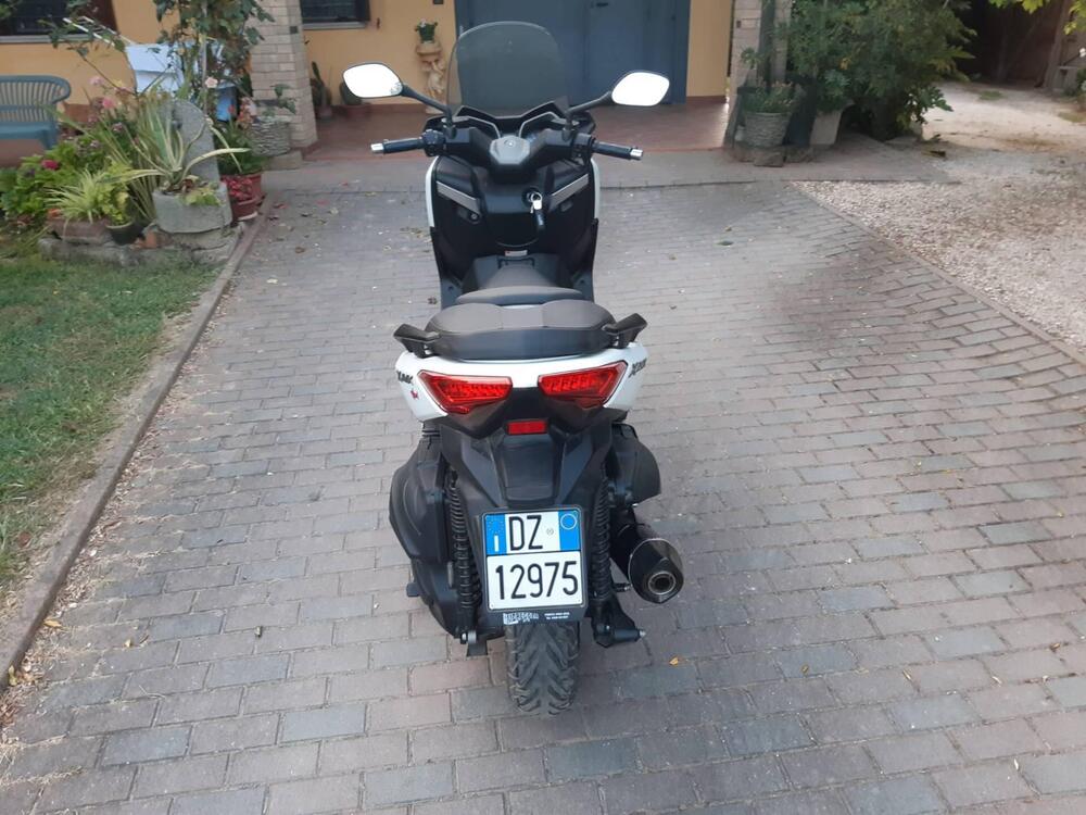 Yamaha X-Max 400 (2013 - 16) (3)