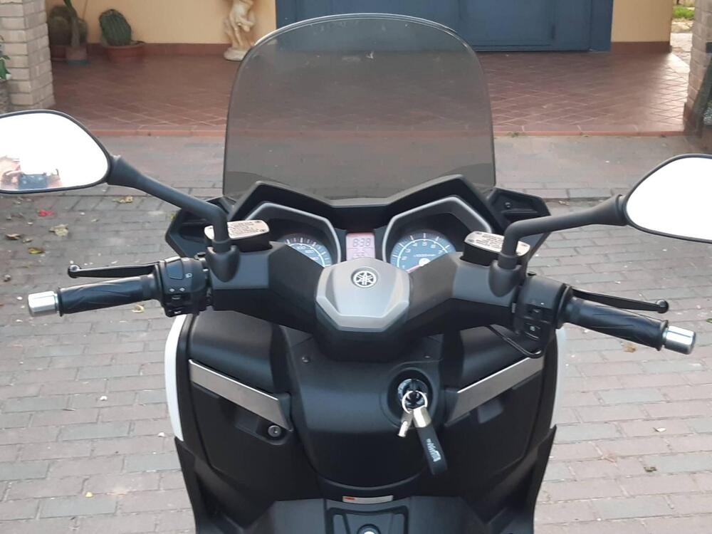 Yamaha X-Max 400 (2013 - 16) (6)