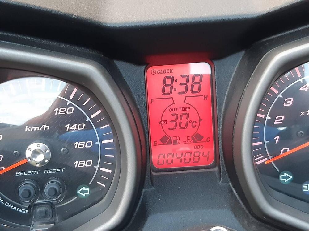 Yamaha X-Max 400 (2013 - 16) (9)