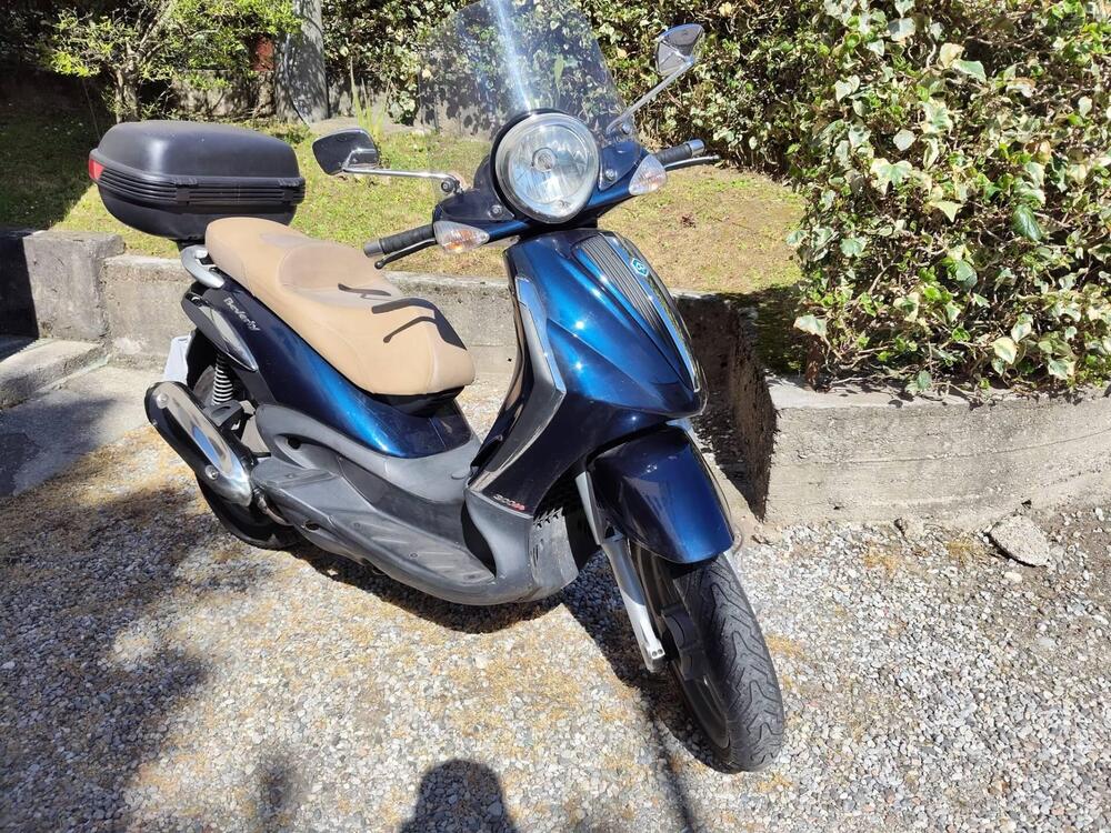 Piaggio Beverly Tourer 300 (7)