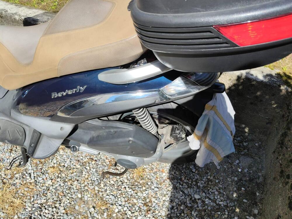 Piaggio Beverly Tourer 300 (10)