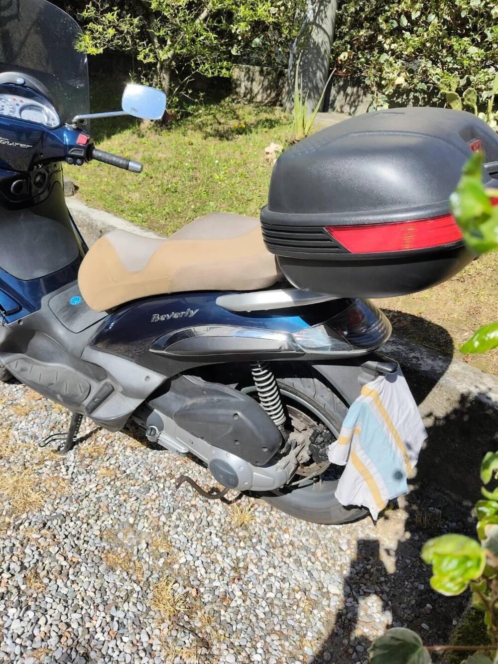 Piaggio Beverly Tourer 300 (11)
