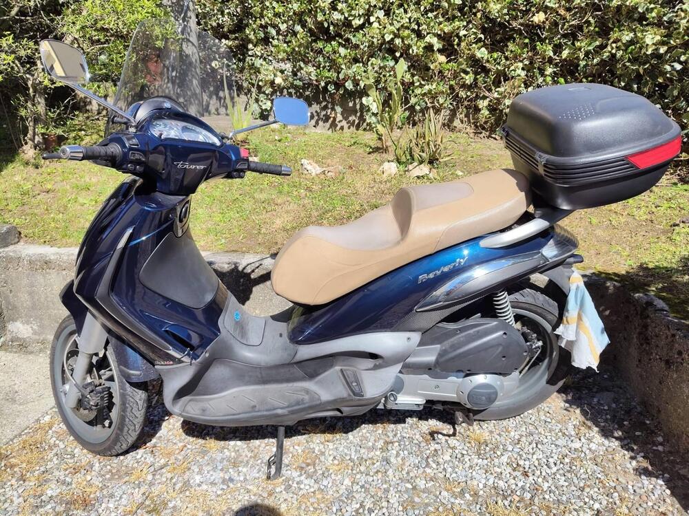 Piaggio Beverly Tourer 300 (13)