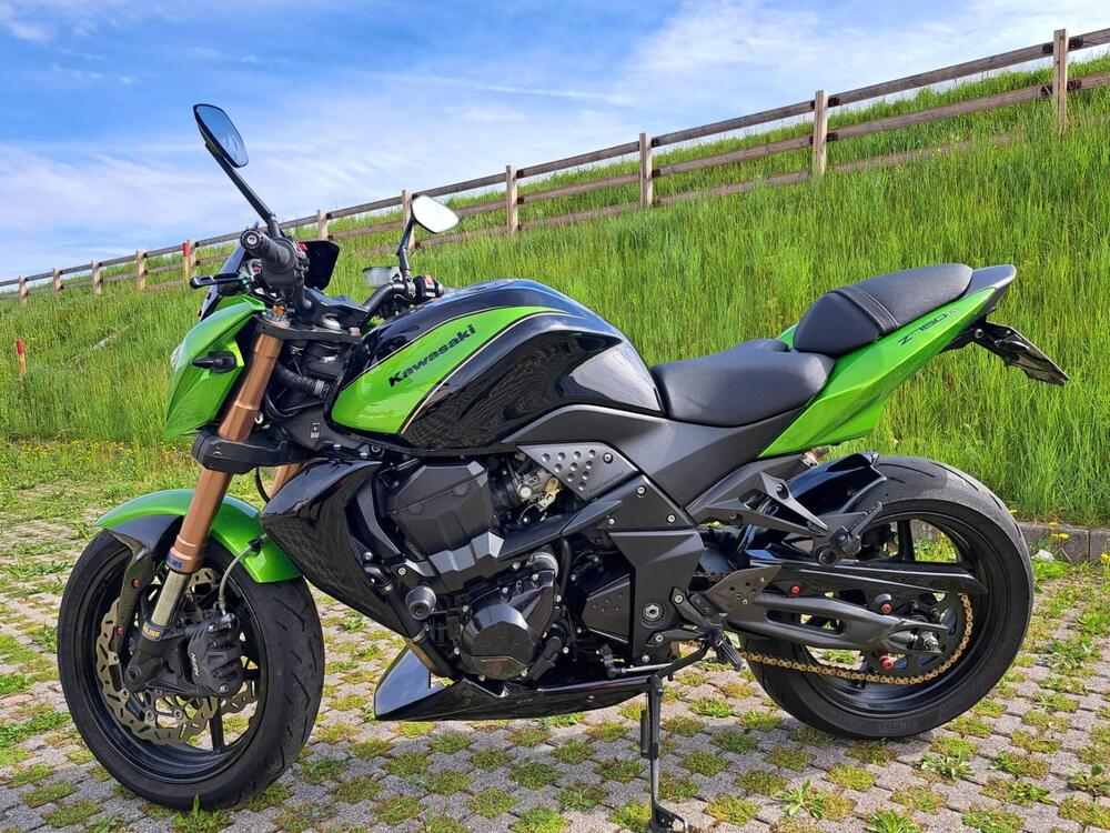 Kawasaki Z 750 R (2011 - 14) (4)