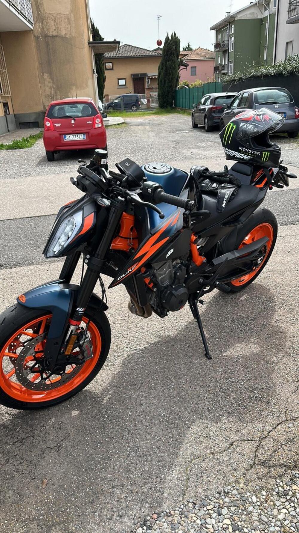 KTM 890 Duke R (2022 - 23) (2)