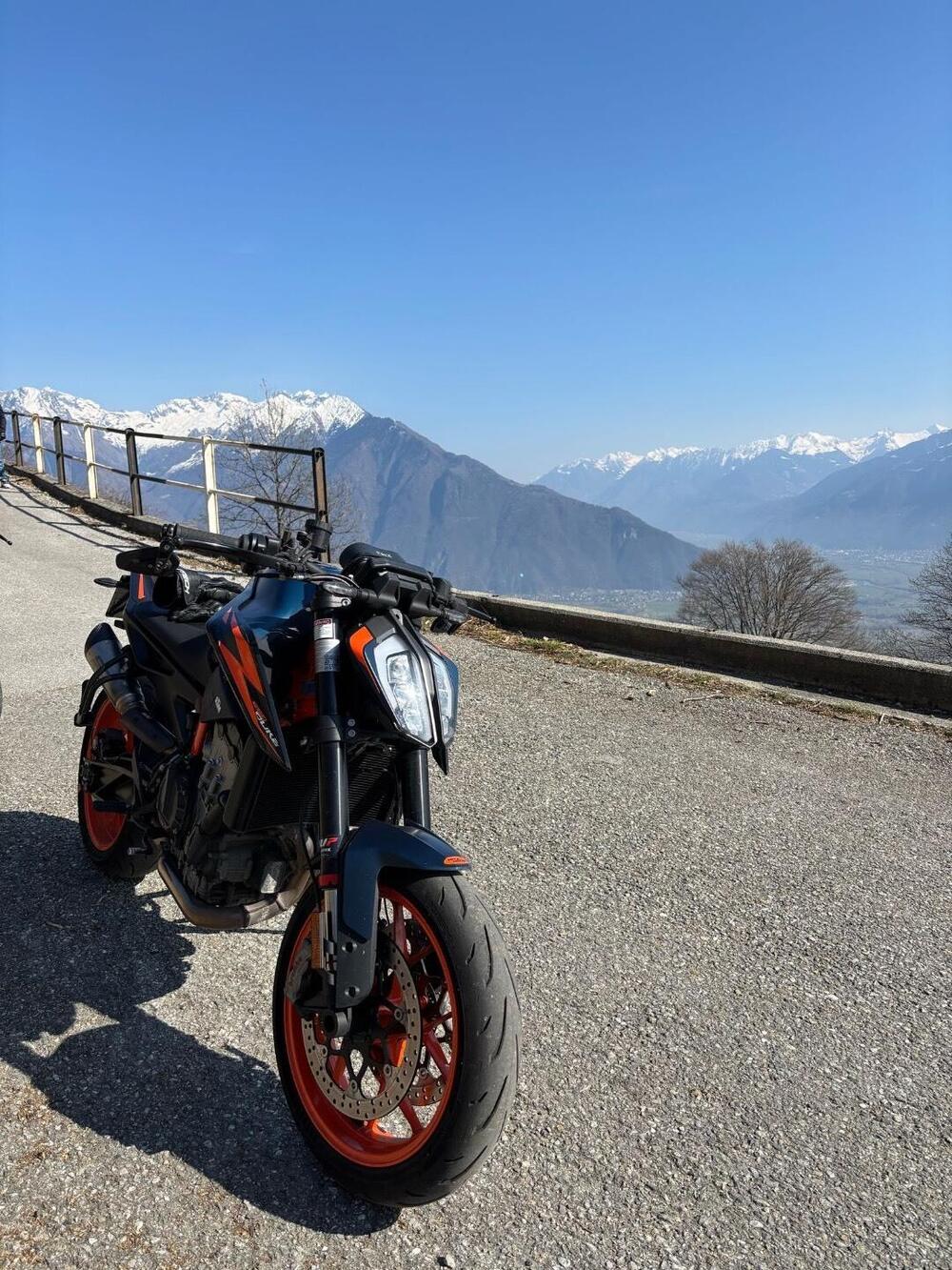 KTM 890 Duke R (2022 - 23) (5)