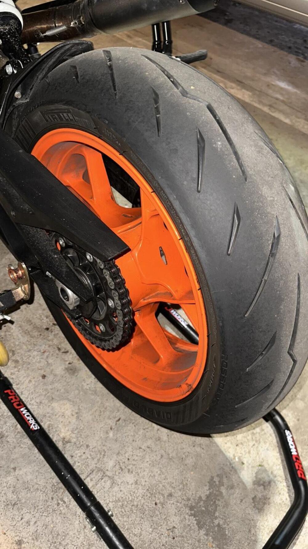 KTM 890 Duke R (2022 - 23) (6)