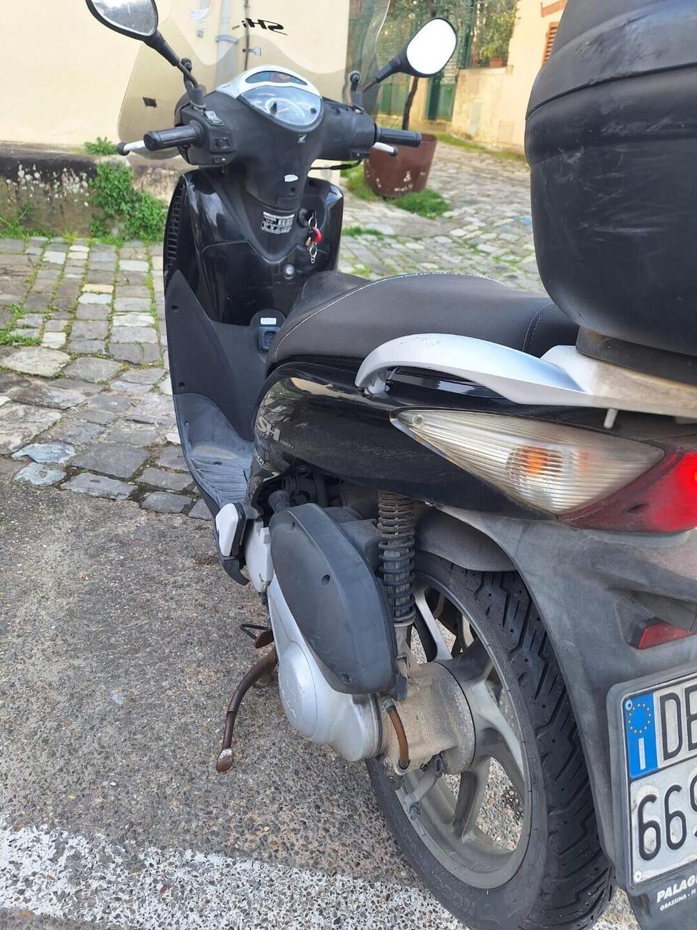 Honda SH 150i (2005 - 08) (6)