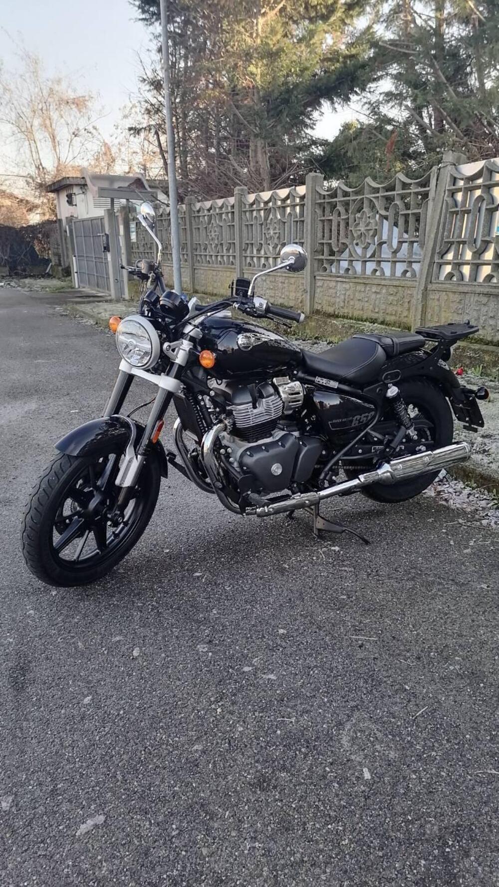 Royal Enfield Super Meteor 650 (2023 - 26) (6)