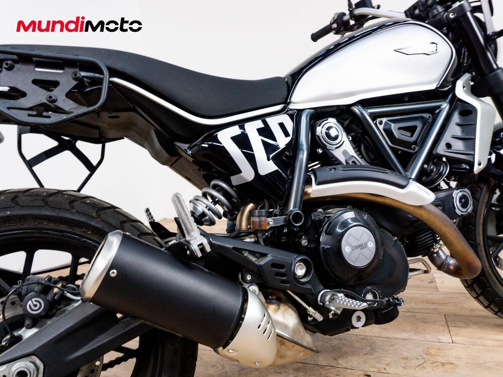 Ducati Scrambler 800 Icon Dark (2025 - 26) (4)