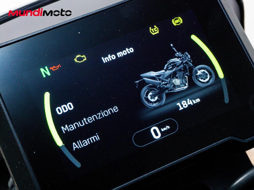 Husqvarna Svartpilen 801 (2024 - 26) (12)