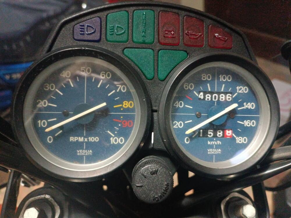 Moto Guzzi V 35 C (1983 - 88) (3)