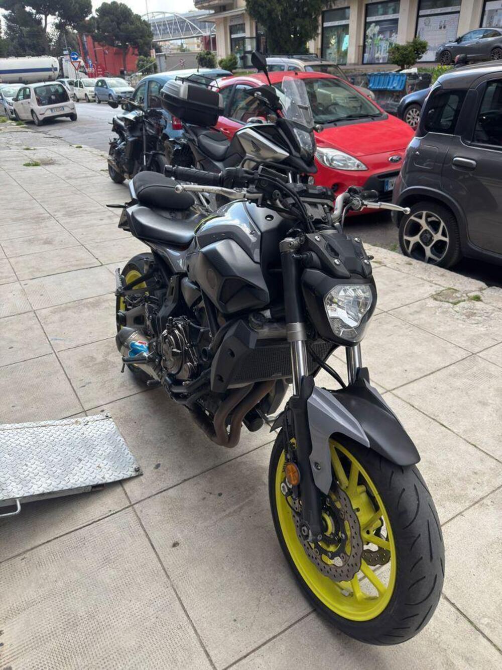 Yamaha MT-07 (2017 - 18) (2)