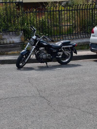 Suzuki Marauder GZ 250 usata