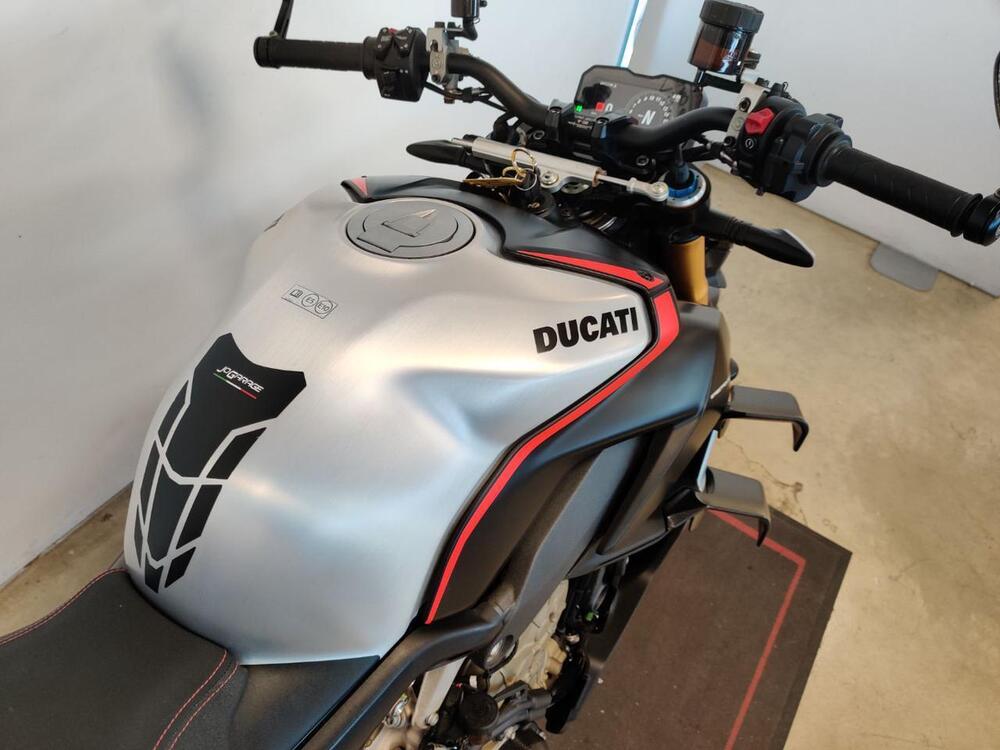 Ducati Streetfighter V4 1100 SP (2022) (9)