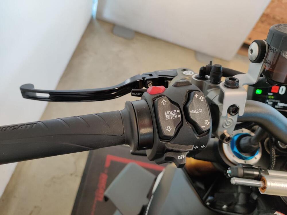 Ducati Streetfighter V4 1100 SP (2022) (10)