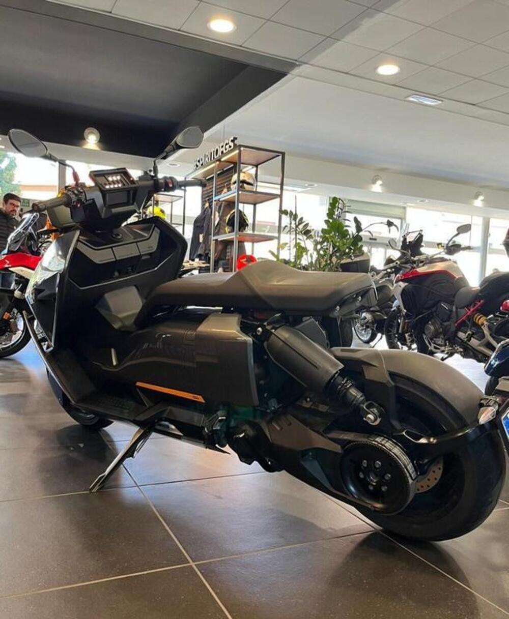 Bmw CE 04 (2021 - 25) (3)