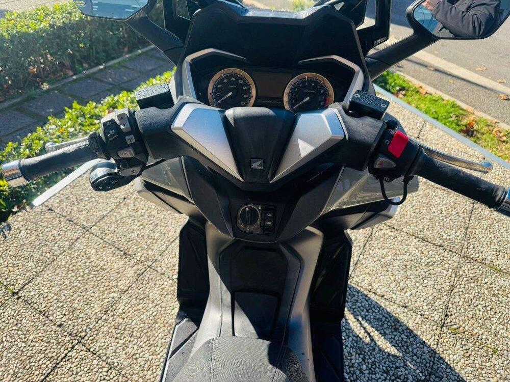 Honda Forza 350 Deluxe (2022 - 24) (8)