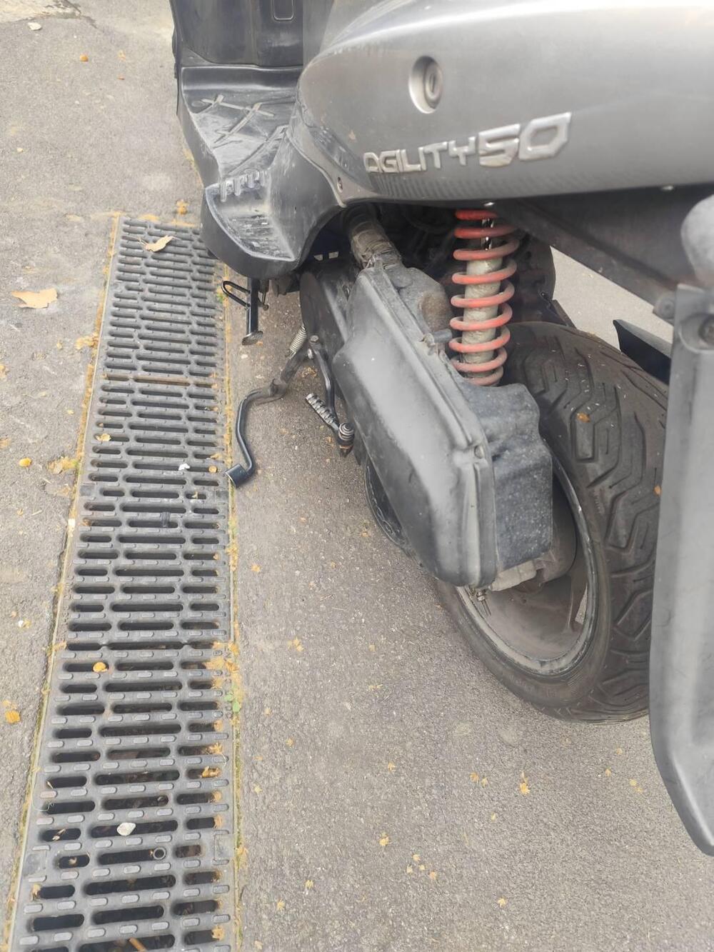 Kymco Agility 50 R12 ECS (2016 - 18) (3)