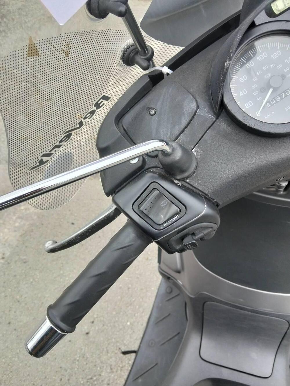 Piaggio Beverly 250 i.e. (2004 - 06) (4)