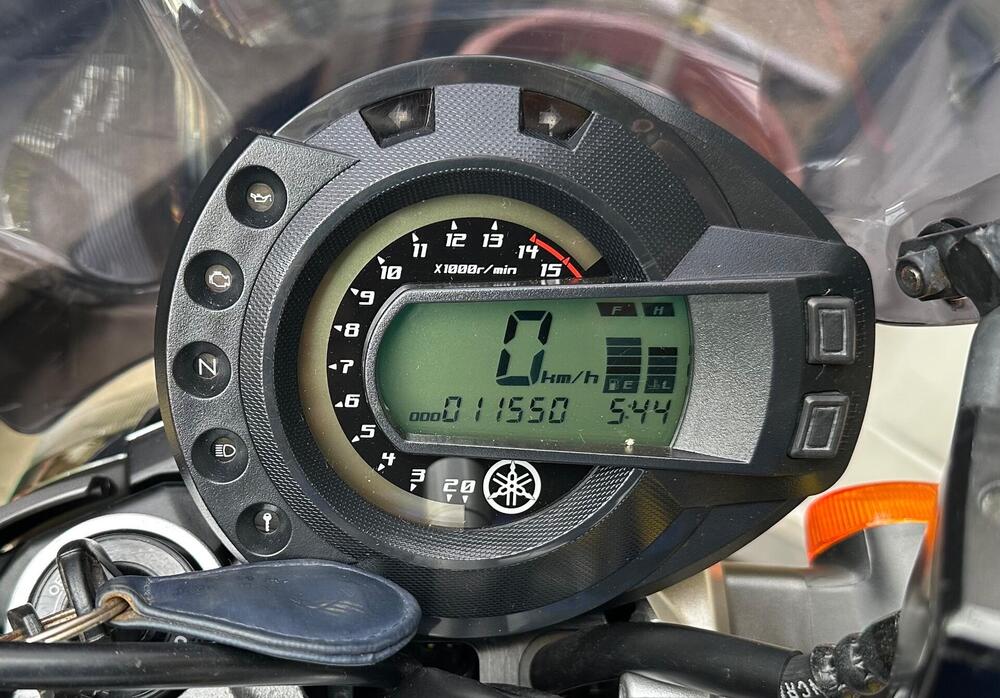 Yamaha FZ6 (2004 - 07) (4)