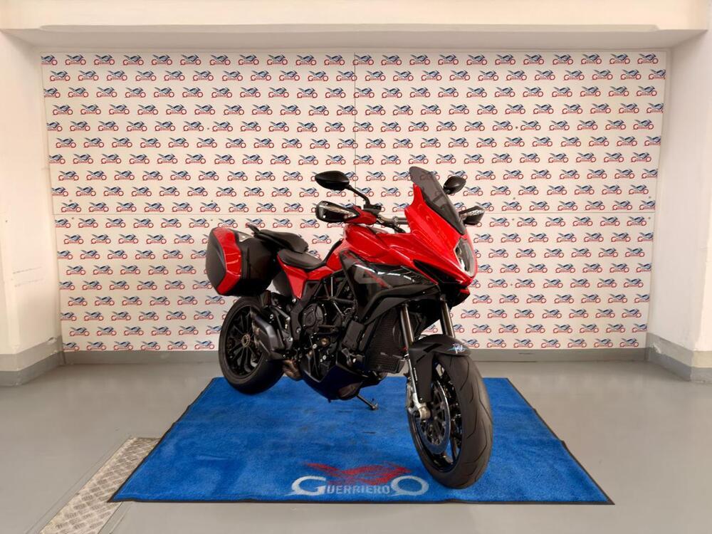 MV Agusta Turismo Veloce 800 Rosso (2021 - 23) (2)