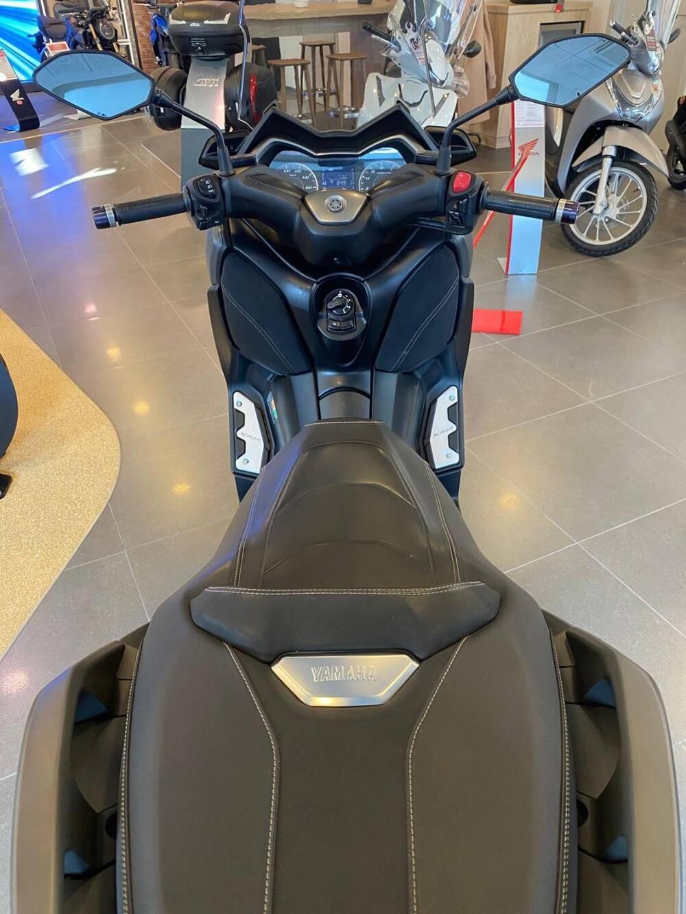 Yamaha X-Max 300 Tech Max (2021 - 24) (3)