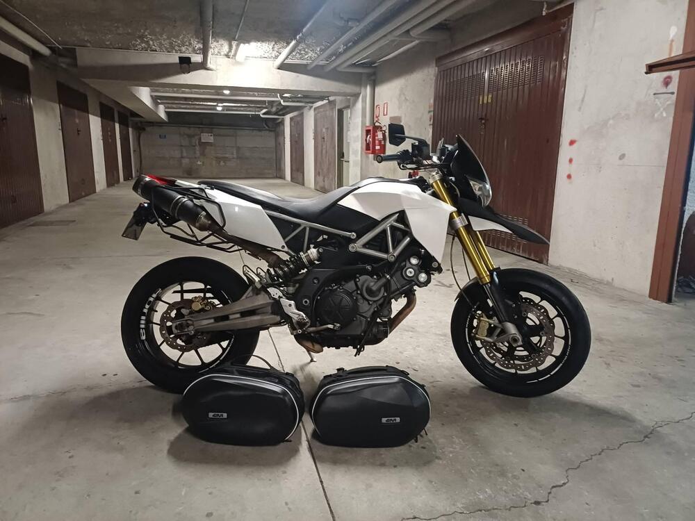 Aprilia Dorsoduro 750 ABS (2009 - 17) (2)