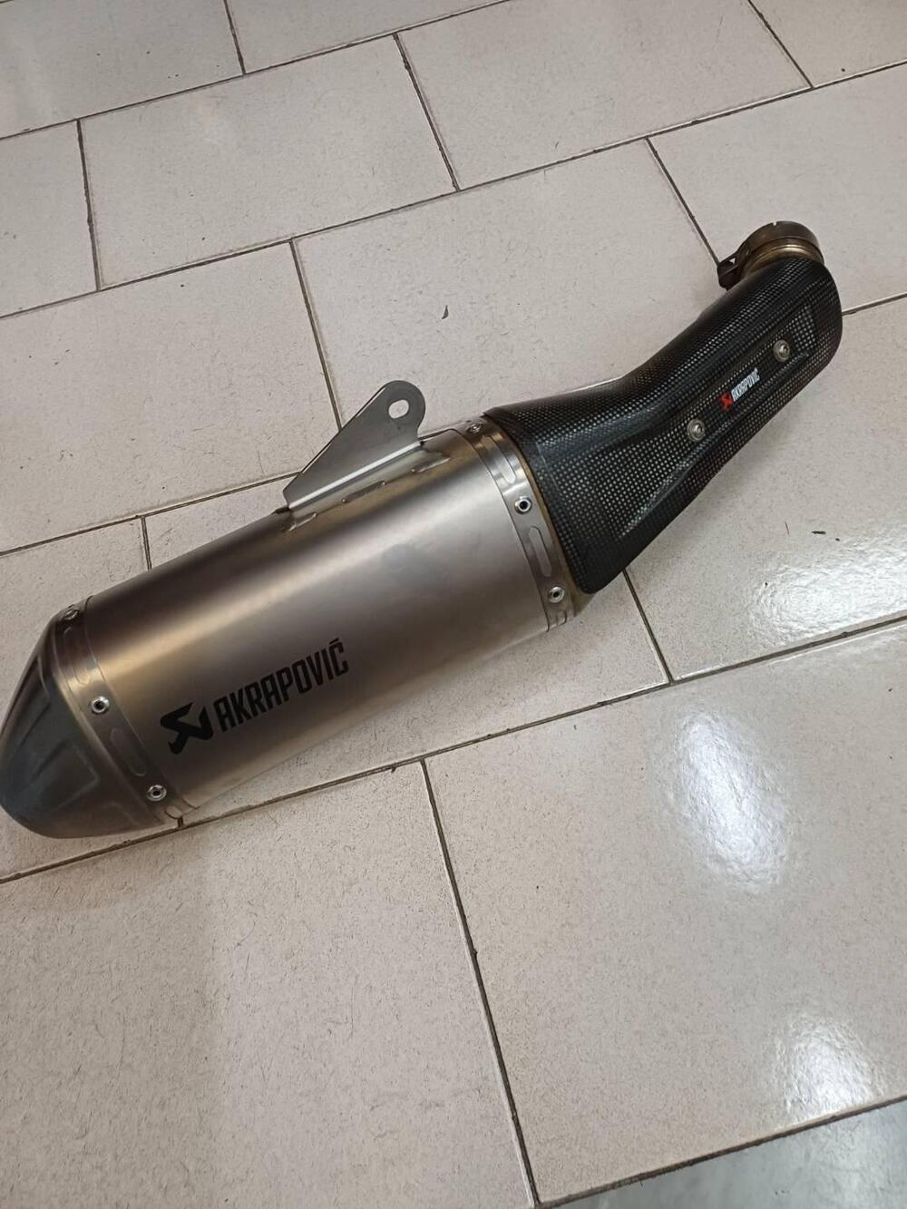 Marmitta Akrapovic (4)