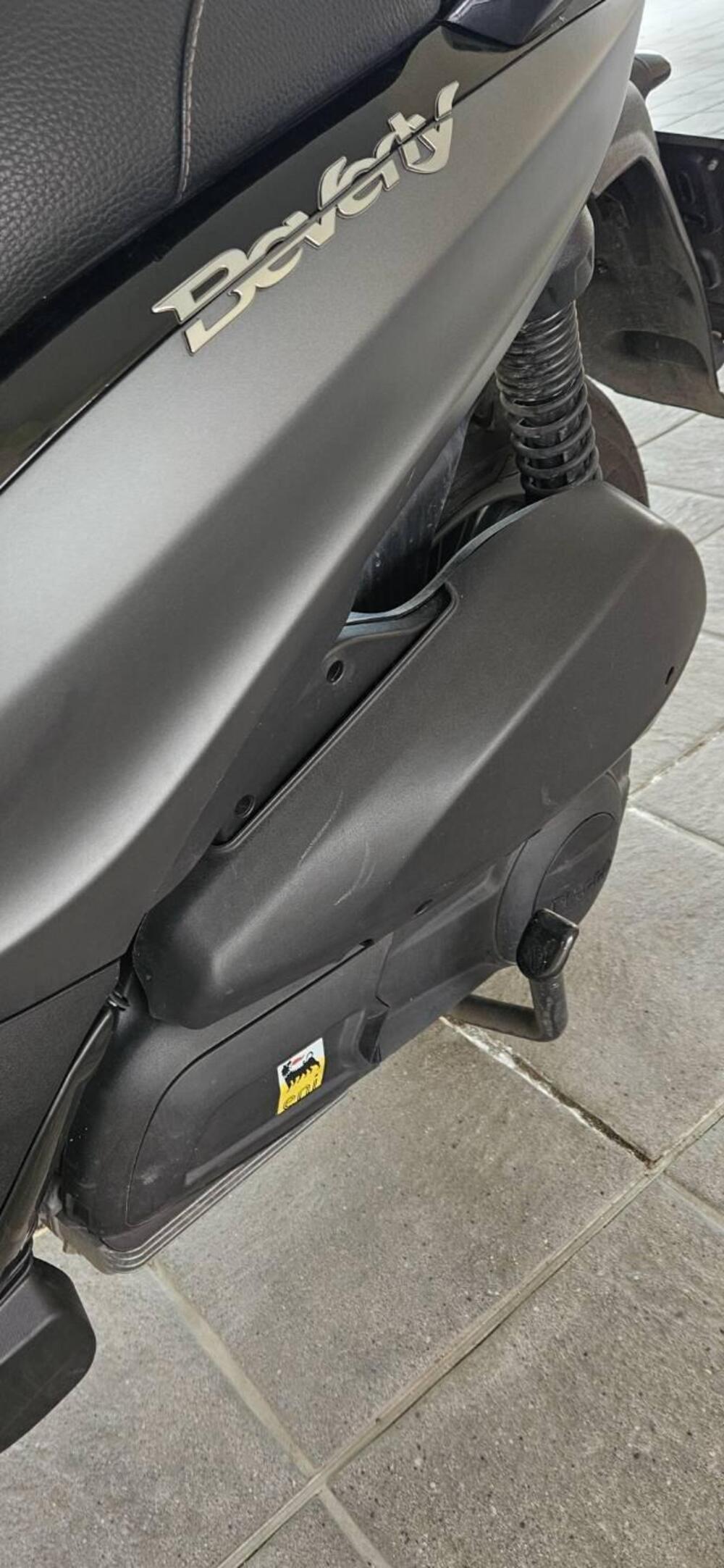 Piaggio Beverly 300 i.e. (2010 - 16) (6)