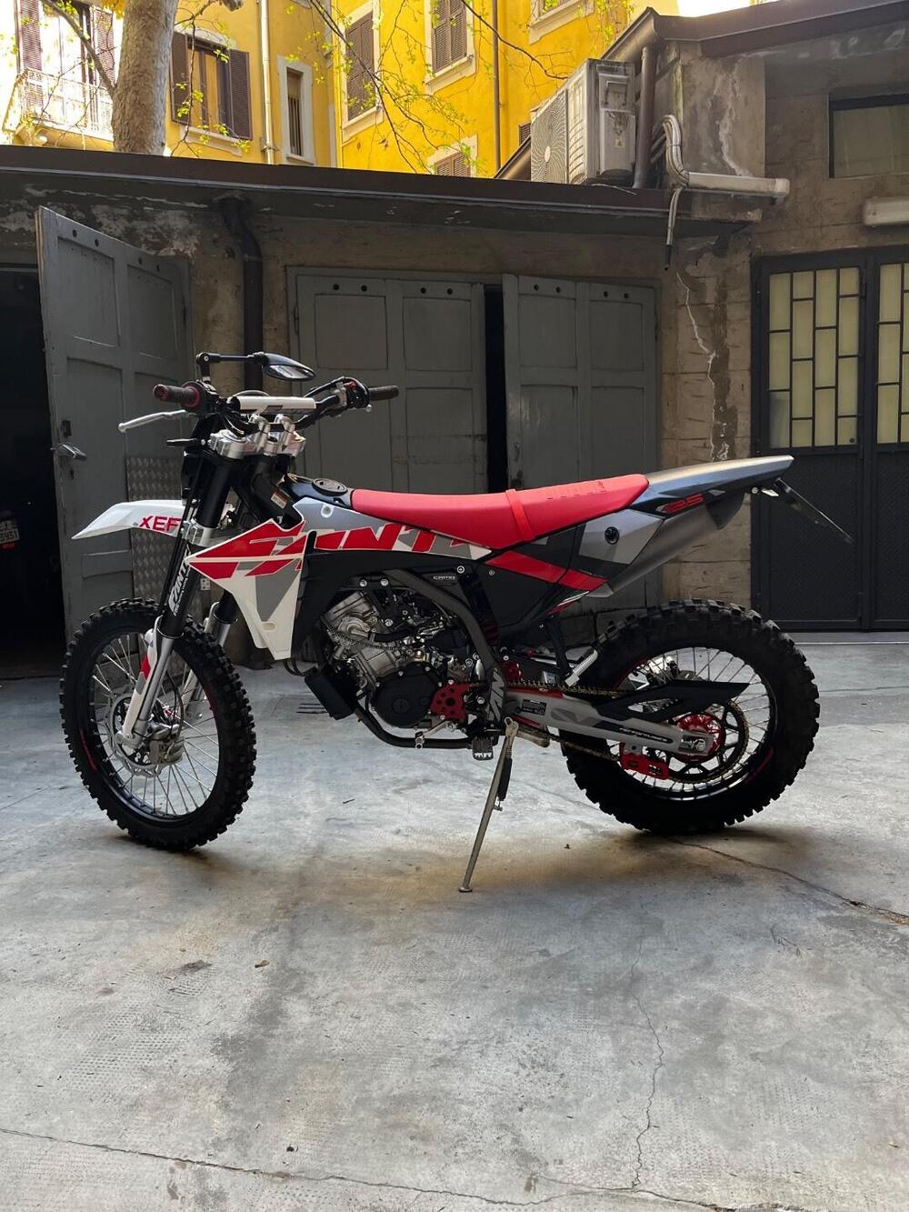 Fantic Motor XMF 125 Performance (2025 - 26) (2)