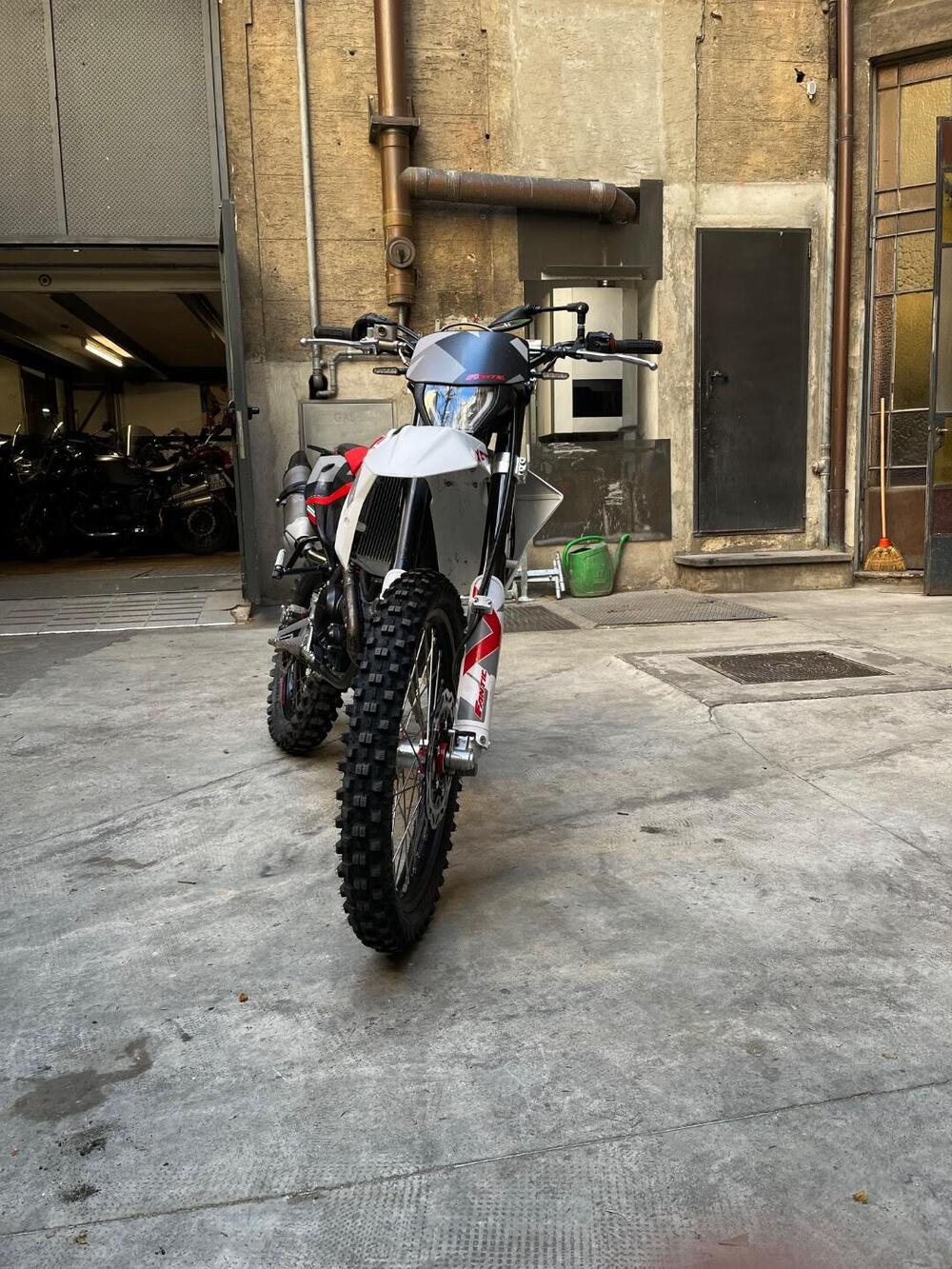 Fantic Motor XMF 125 Performance (2025 - 26) (5)